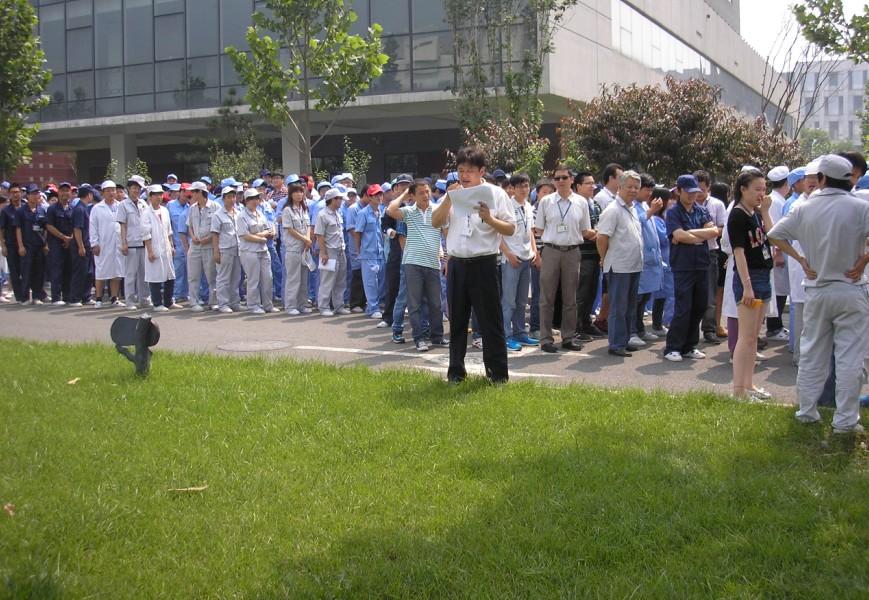 Betway必威亦庄园区2013年消防分散演习圆满成功7.jpg